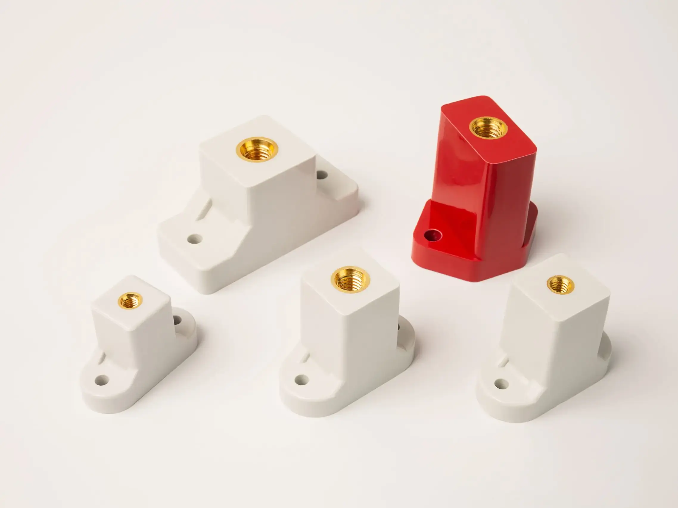 Optimizing Bus Bar Insulator Size for Maximum Efficiency